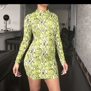Snake print green dresses